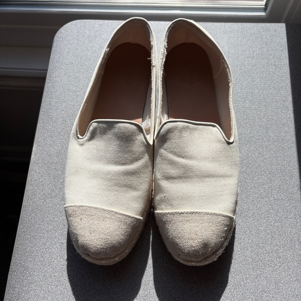 Universal Thread Beige Slip-On Woven Flats Espadrille 9.5